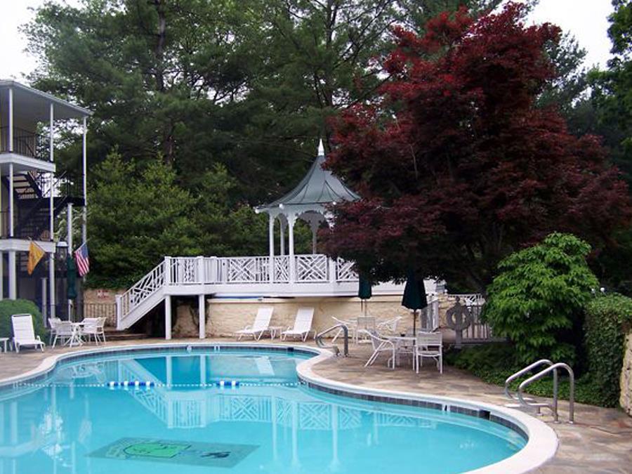 Airlie Hotel